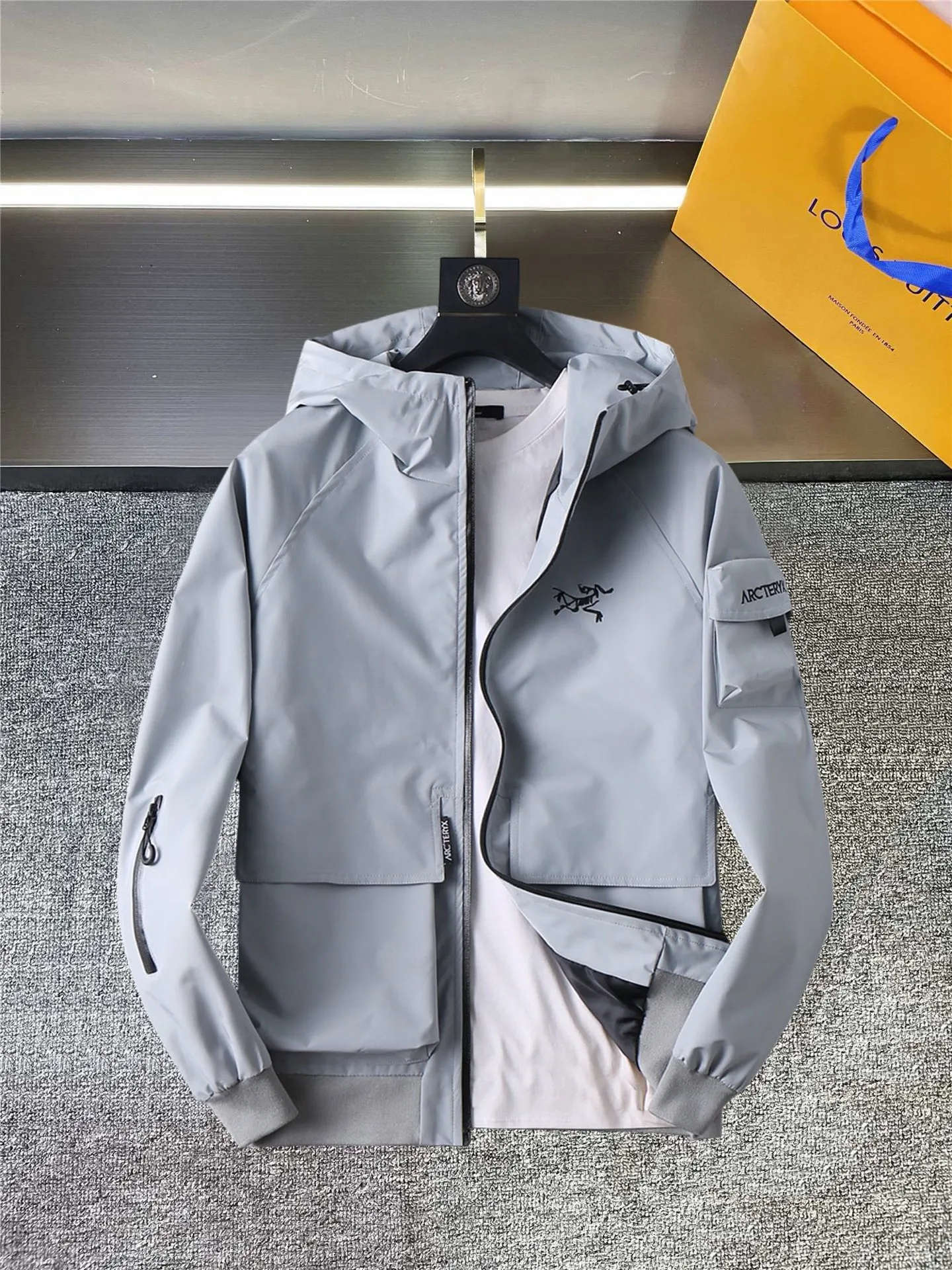 Same Style， ， 2026 New Arrival ，Original Premium Breathable ， ， ， Quality。 ， Sizes：M～3XL